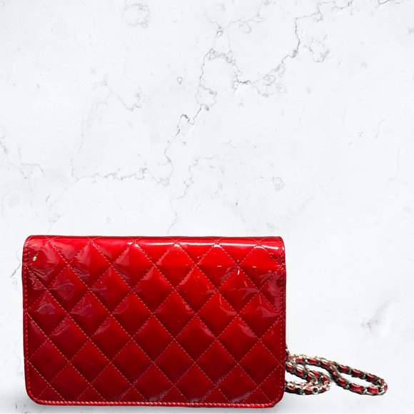 Chanel Patent Quilted Brilliant Wallet On Chain WOC Red - Picture 5 of 12